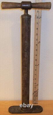 Ford GPW Jeep Willys MB Tire Pump US QMC Original. C