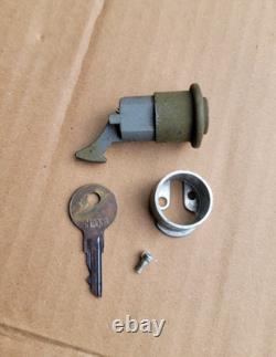 NOS Glove Box Lock & H700 Key for Willys MB M38 M38A1 CJ Ford GPW Jeep WO-A-3823
