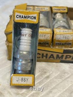Original Antique Lot of 10 1930's Car Truck Champion Spark Plug J-86Y