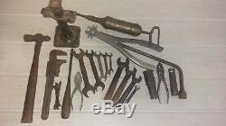 Original WW2 Willys MB Ford GPW JEEP JACK, Barcalo Wrenches Alemite & Toolbag