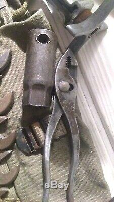 Original WW2 Willys MB or Ford GPW JEEP JACK, Controlled Steel Wrenches Irwin