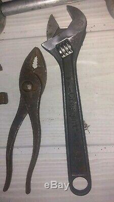 Original Willys MB Ford GPW JEEP JACK, Controlled Steel Wrenches, Alemite