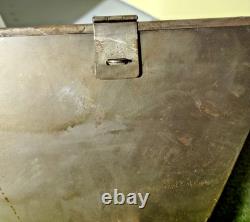 Passenger Side Fender Storage Box Willys M38, MB, Ford GPW Jeep Westinghouse T-1 Passenger Side Fender Storage Box Willys M38, MB, Ford GPW Jeep Westinghouse T-1