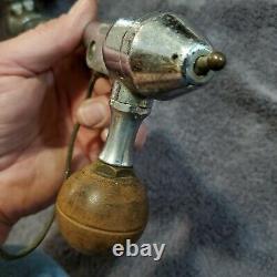 RARE Early 1930s GM SAFETYLIGHT Spotlight Safety Light Accessory Sportlight 32