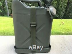 US MILITARY VEHICLE GAS JERRY CAN with CARRIER & SPOUT WILLYS JEEP MB FORD GPW