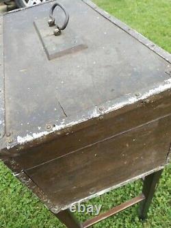 Vintage Gm Fisher Body Wood Carriage Box / Tool Box / Tackle Box