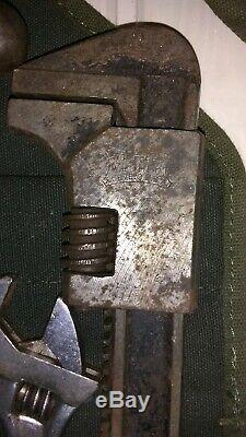 WW2 Vintage Willys MB Ford GPW JEEP JACK, BARCALO WRENCHES TOOL KIT