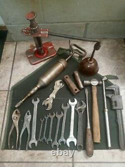 Willys MB Ford GPW JEEP JACK DODGE Tool Kit ARMY, WWII. IRWIN ALEMITE EAGLE