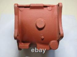 Jeep Ford GPW GPW7006 Boîtier de transmission marqué F T84 d'origine