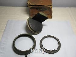 NOS Ford GPW Jeep GPW 13150 6 Volt Blackout Fender Driving Lamp Parts = Pièces de lampe de conduite pour pare-chocs noir 6 volts NOS Ford GPW Jeep GPW 13150
