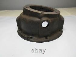NOS Ford GPW Jeep Willys MB Dana 25 Right Passenger Side Steering Knuckle 17223 can be translated to: 'NOS Ford GPW Jeep Willys MB Dana 25 Moyeu de direction côté passager droit 17223'