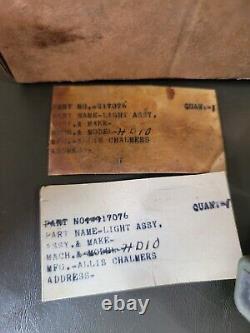 NOS Guide 12 Volt Blackout Marker Light Part# 917076 WW2 Willys MB Ford GPW Jeep
Le phare de balisage 12 volts NOS Guide Part# 917076 pour Jeep WW2 Willys MB Ford GPW