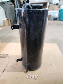 Notre réservoir de débordement de radiateur pour la Jeep WWII MB GPW M38 CJ2A DUKW G503 G501
