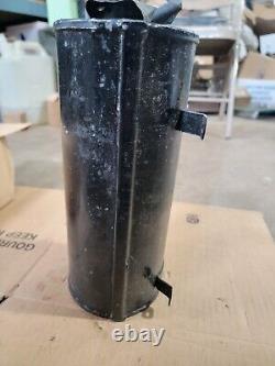Notre réservoir de débordement de radiateur pour la Jeep WWII MB GPW M38 CJ2A DUKW G503 G501