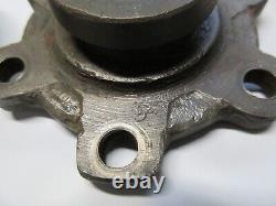 Paire de flasques d'entraînement de moyeu marquées F pour essieu avant de Jeep Ford GPW avec bouchon anti-poussière - Original
