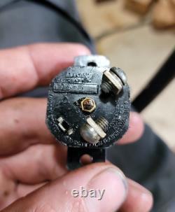 Quatre disjoncteurs de circuit de 5 ampères NOS pour Jeep Willys MB Ford GPW GPW-12250A & WO-A1733