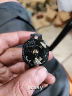 Quatre disjoncteurs de circuit de 5 ampères NOS pour Jeep Willys MB Ford GPW GPW-12250A & WO-A1733